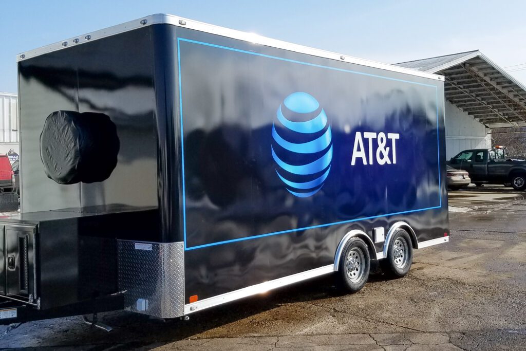 Mobile retail trailer for AT&T